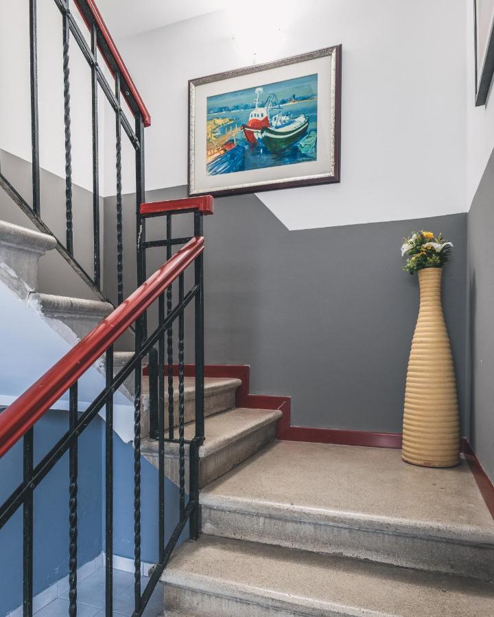 Bulldog Station Apartments With Private Wc, Ac, Tv Mestre Bagian luar foto